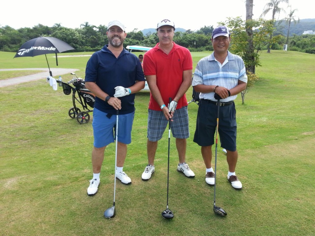 Cassio José Schreiner, Antonio Carlos Olguins e Jae Man Kim 